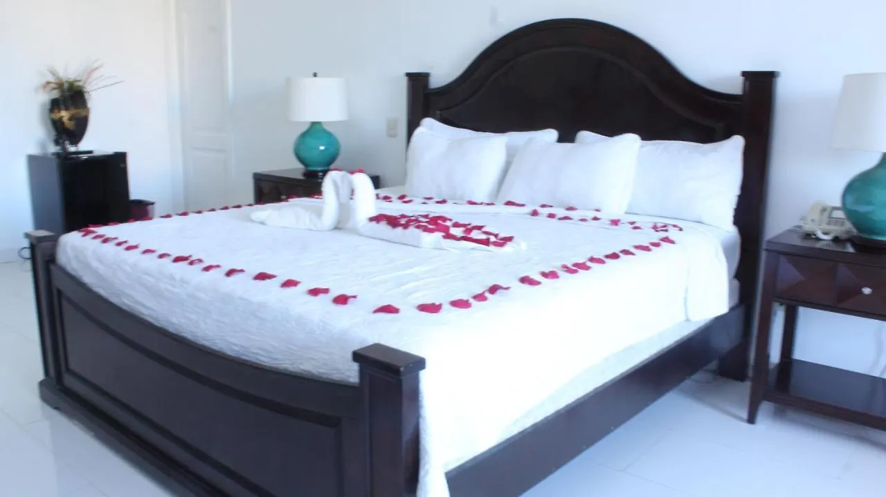 Golden House Hotel & Convention Center Los Tres Ojos de Agua Dominican Republic